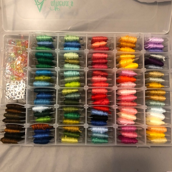 Basic VSCO Girl Starter Pack - Picture 3 of 7